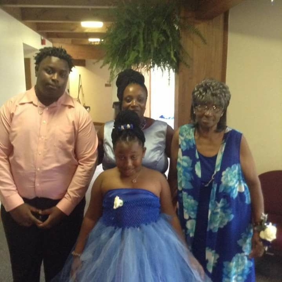 Meet your Posher, Rosa - Picture 1 of 1